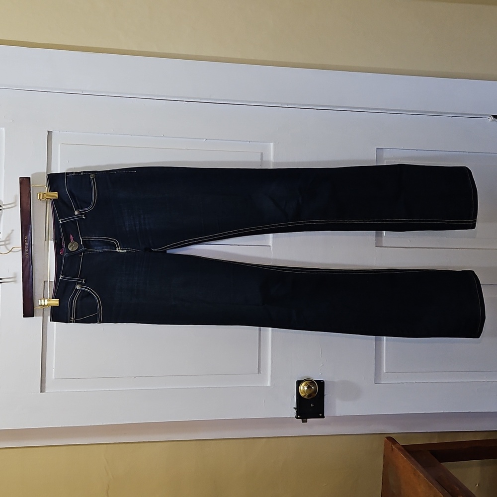 Wrangler Tall Jeans - Picture 3 of 9